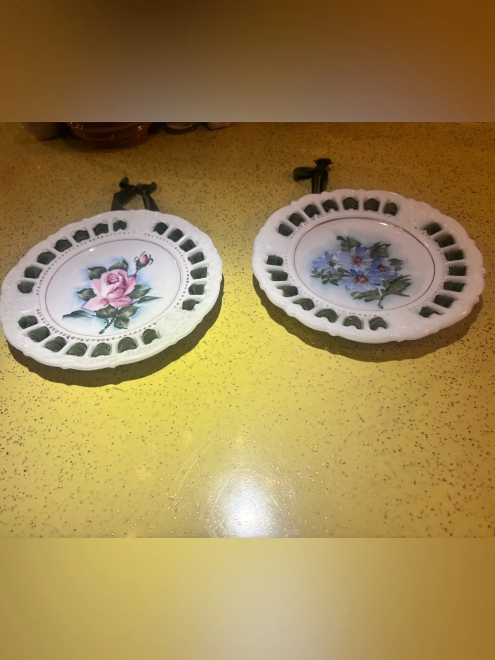 VINTAGE MILK-GLASS HAND PAINTED FLORAL MOTIF DECORATIVE PLATES COTTAGECORE!